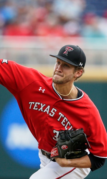 Masters' hit gives Tx Tech 5-4 win at CWS, sends Hogs home